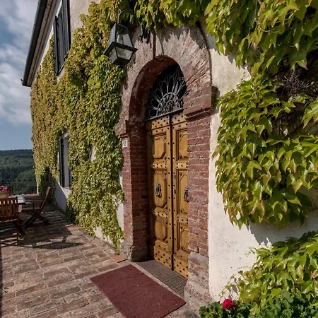 Quaint House In With Shared Pool Ferienhaus Murlo