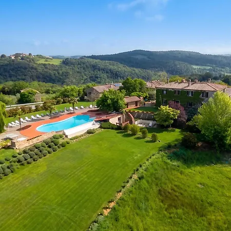 Quaint House In With Shared Pool Сasa de vacaciones *